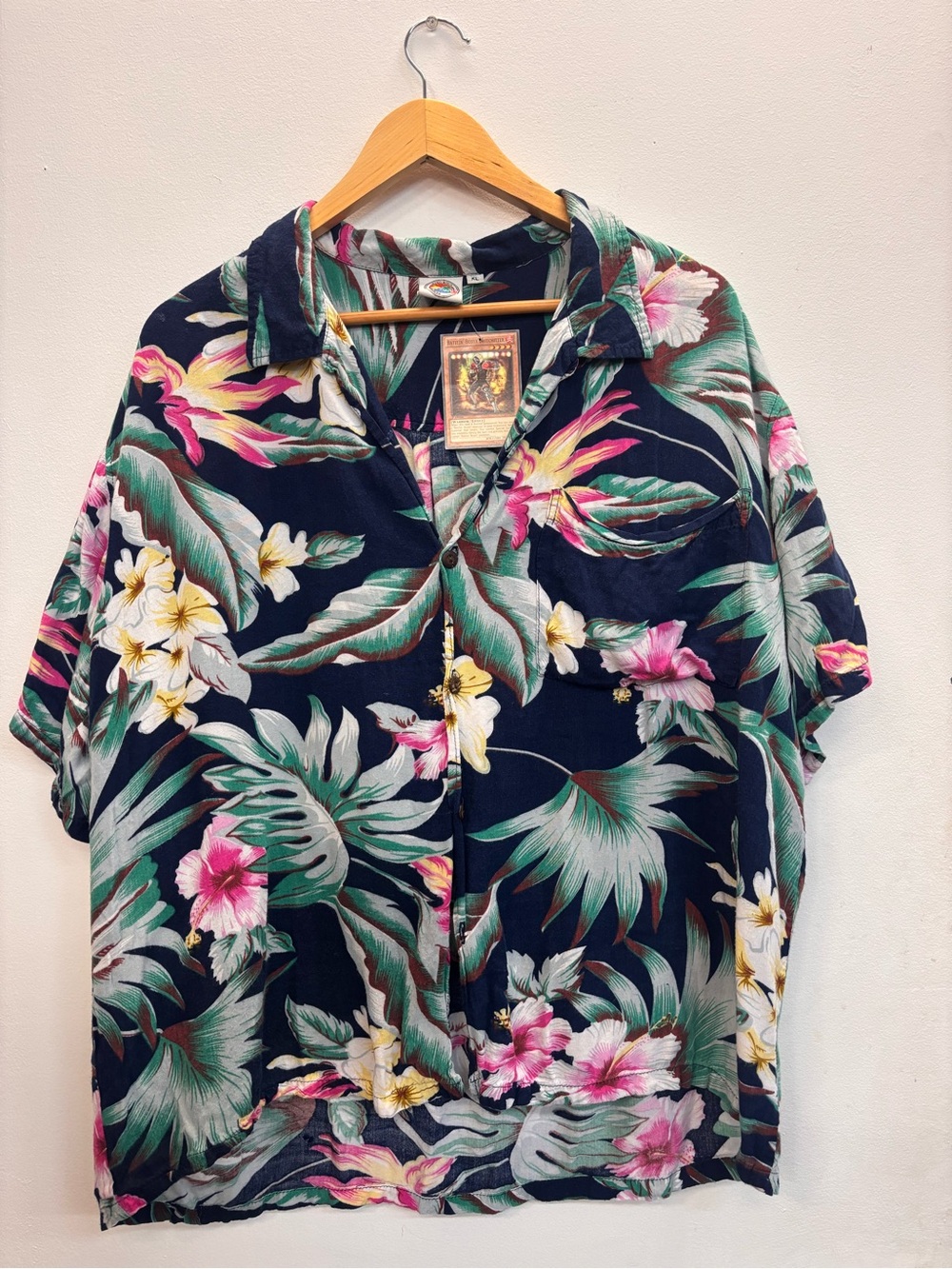 Vintage Makai Beach Men’s Casual Hawaiin Shirt 100% Rayon XL